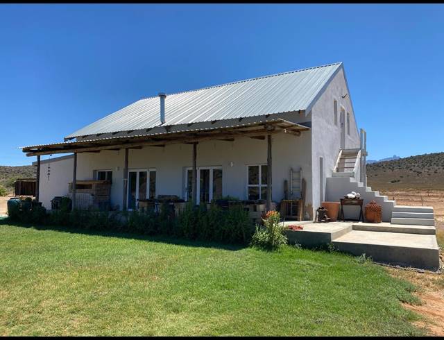 820HA FARM FOR SALE IN LADISMITH RURAL